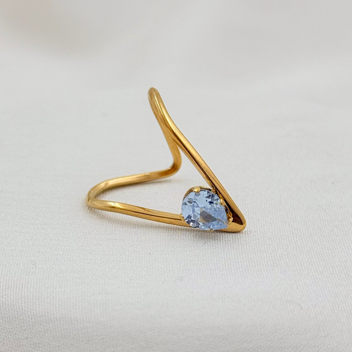 V Diamond Ring