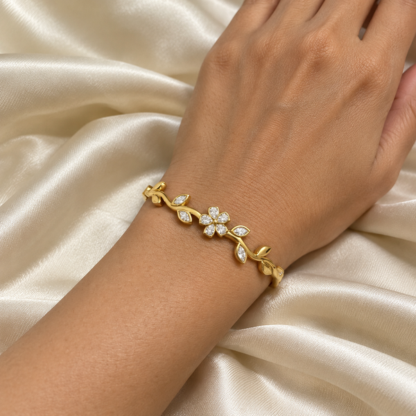 Fleur Bloom Crystal Kada