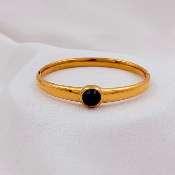 Vintage moonstone kada