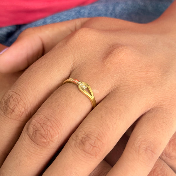 Grace loop ring
