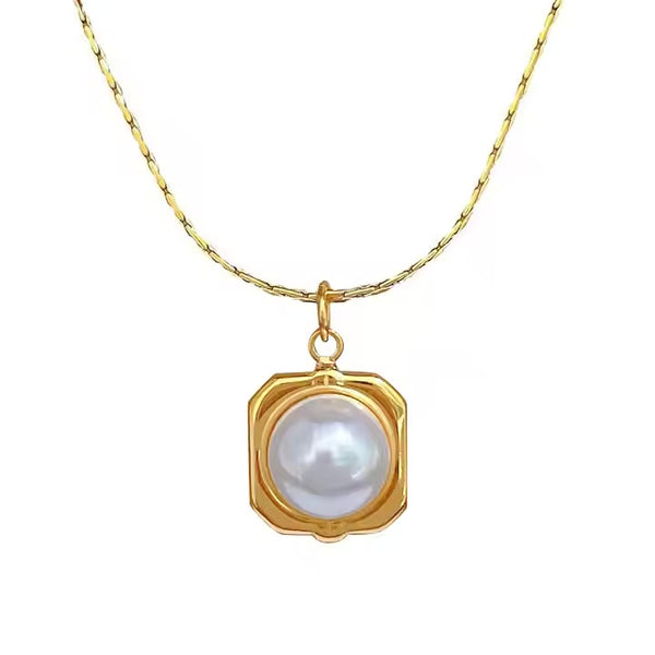 Regal Pearl Necklace