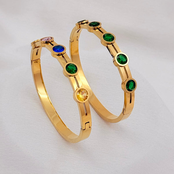 Elegant Stone Studdedkada