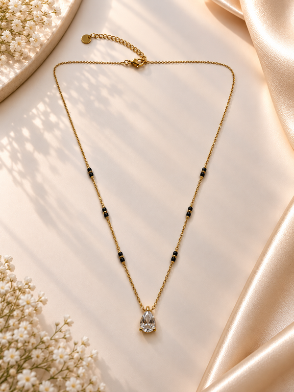Siya Minimal Teardrop Solitaire Mangalsutra