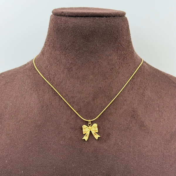 Bow Necklace