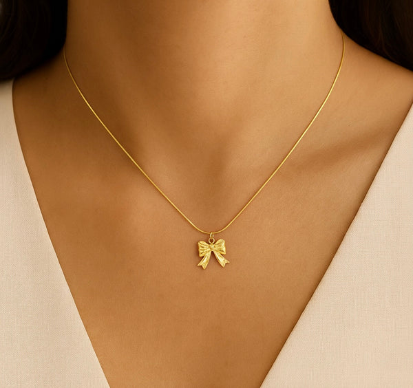 Bow Necklace