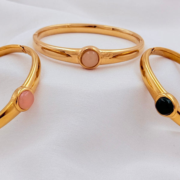 Vintage moonstone kada