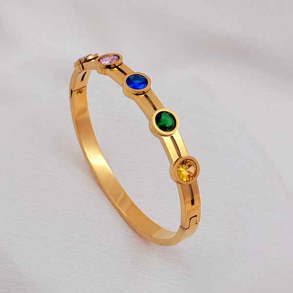 Elegant Stone Studdedkada