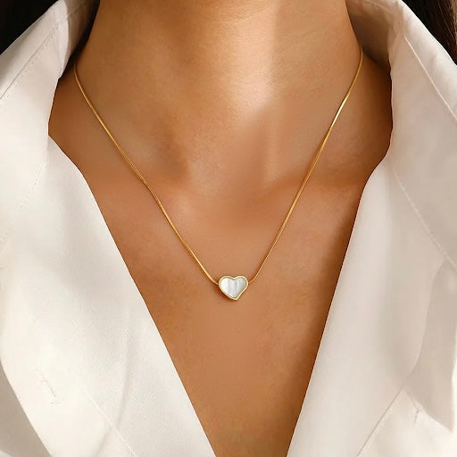 Dainty Frame Necklace