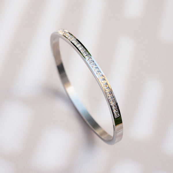 Single Line Diamond Kada
