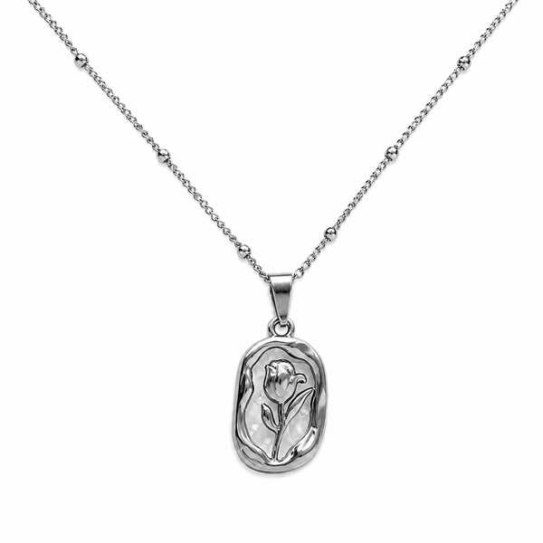 Rose on shell Necklace
