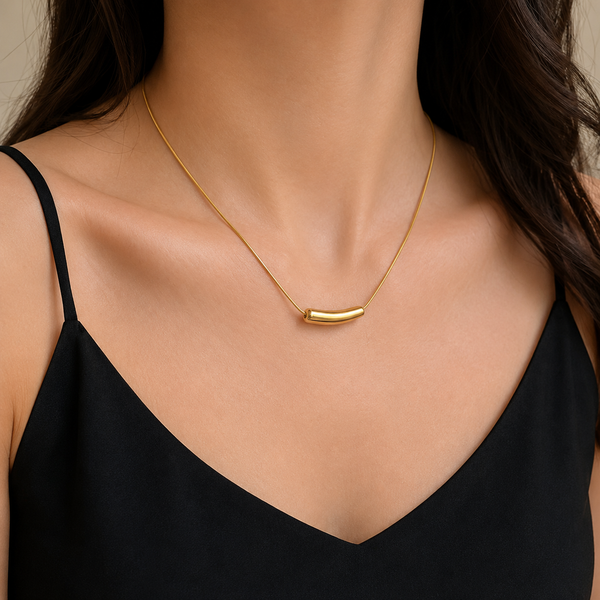 Curved Bar Necklace