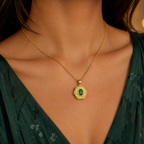 Hexa Star Pendant Necklace