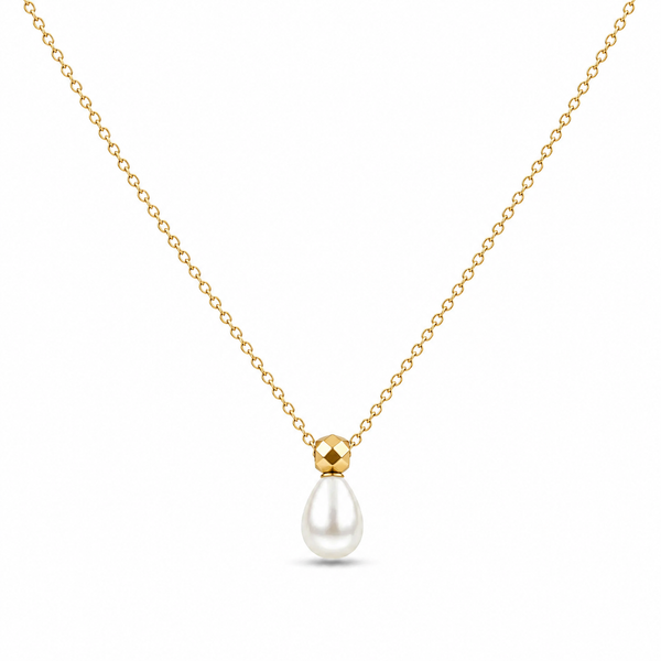Minimal Pearl Necklace