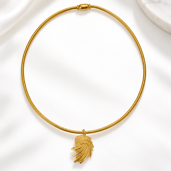 Leaf Pendant Choker