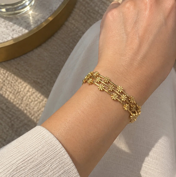 Golden Daisy Kada