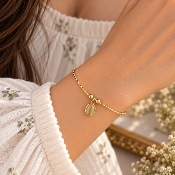 Oval Wire Charm Bracelet