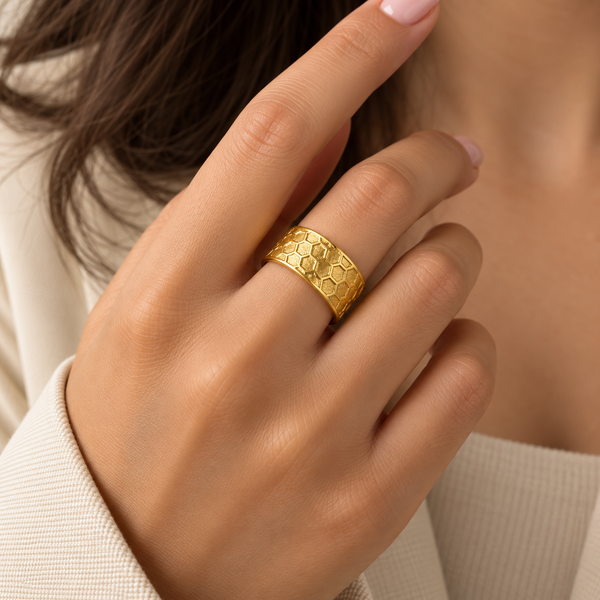 Crumble Paper Texture Ring