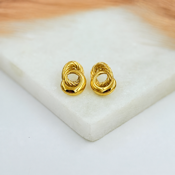 Stunning twisted Earrings