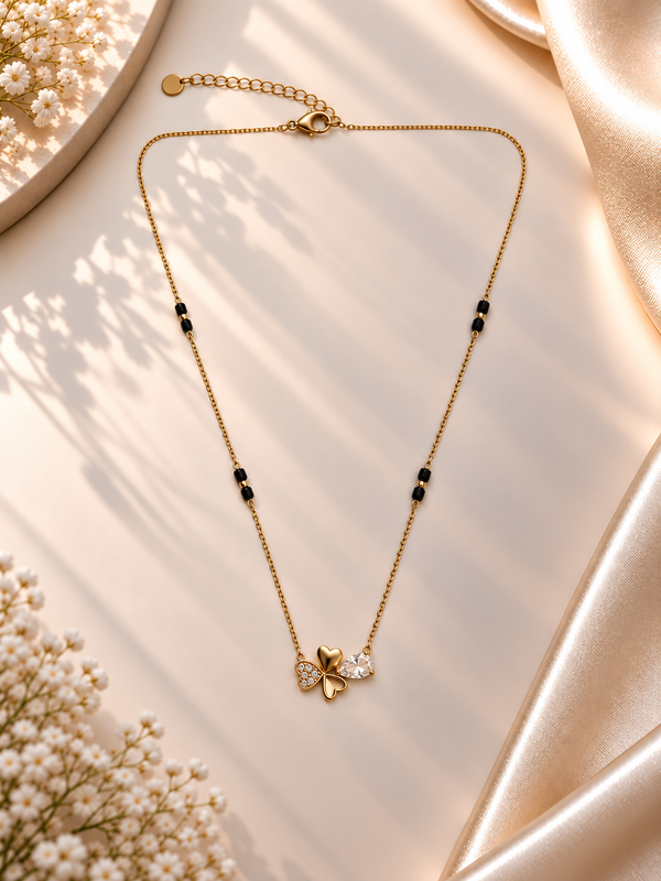 Kavya Floral Teardrop Mangalsutra