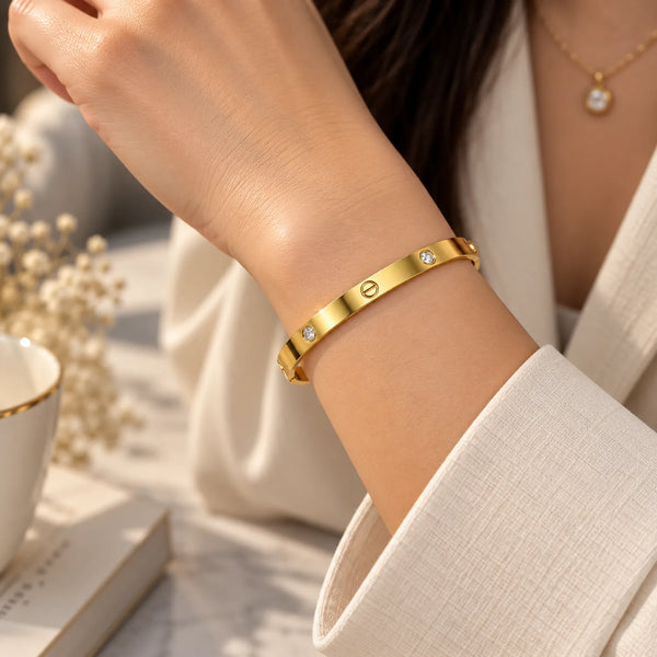 Thin love Kada
