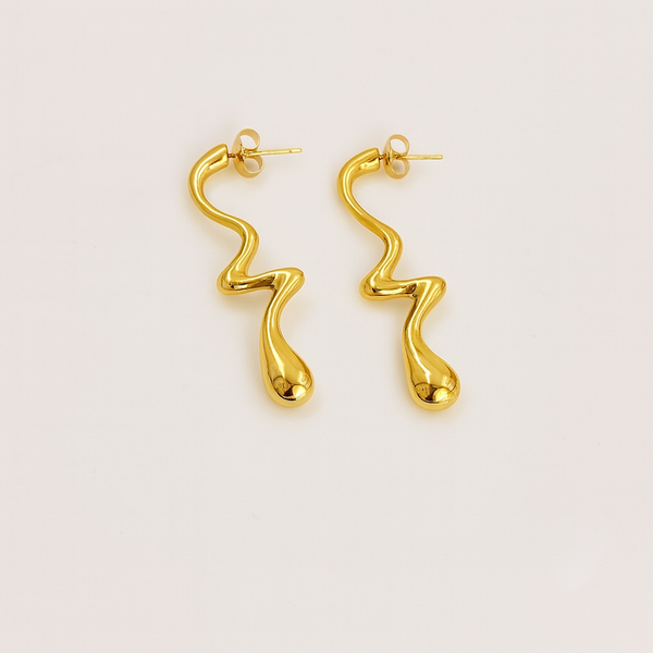 Wavy gild hoops earrings