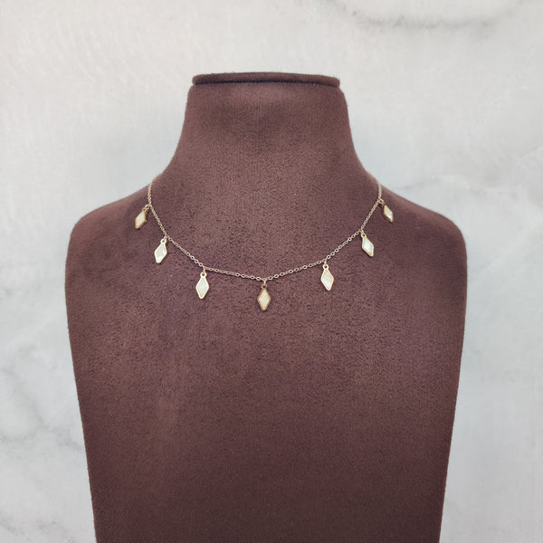 Tiny leaf Dangle Tanmaniya