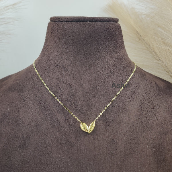 Delicate Heart pendant Necklace