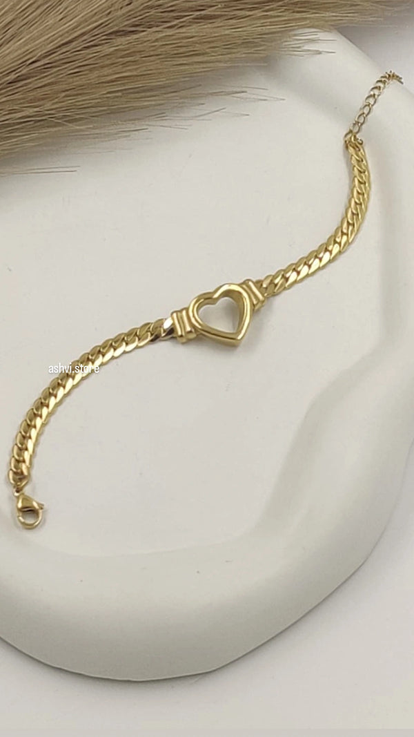 Hollow Heart Bracelet