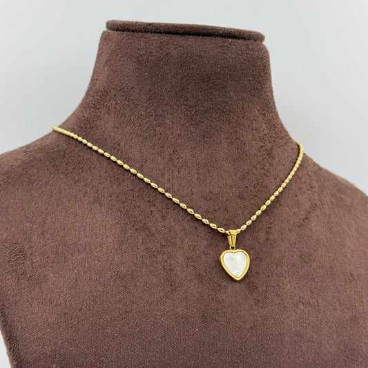 Shell Heart Pendant Necklace