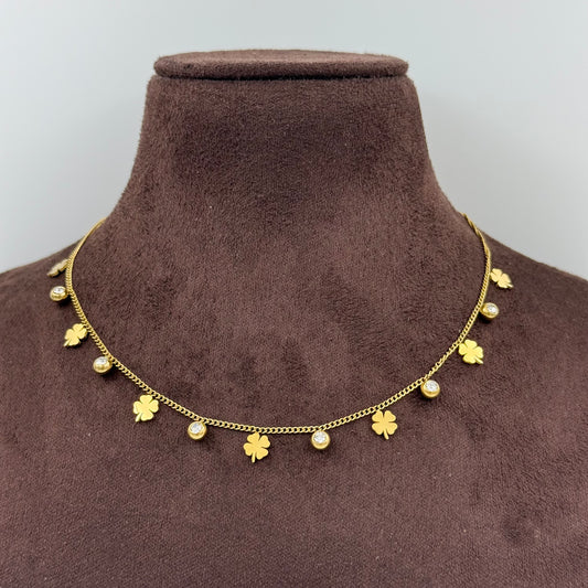 Daisy Flower Diamond Tanmaniya Necklace