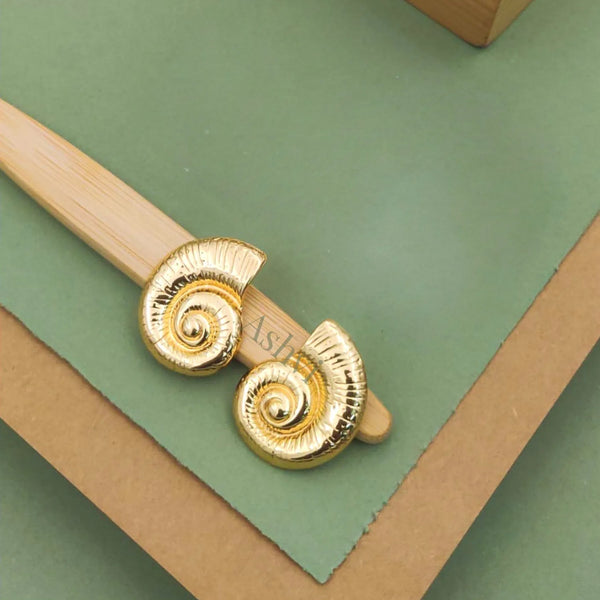Shell Earrings