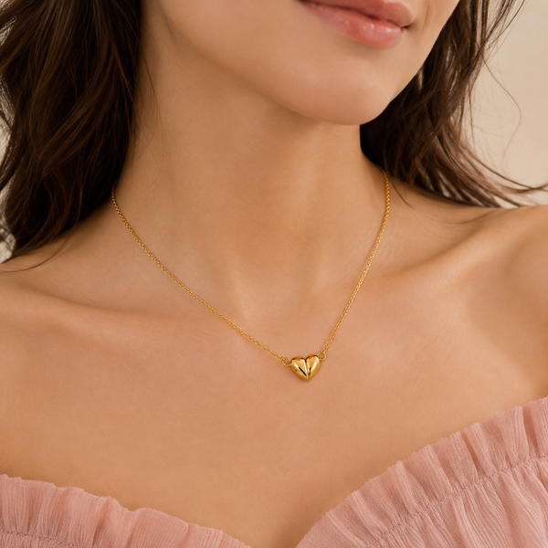 Tiny Heart Megnat Necklace