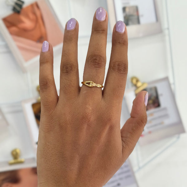 Grace loop ring