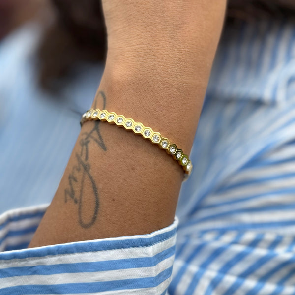 SparkleNest Kada