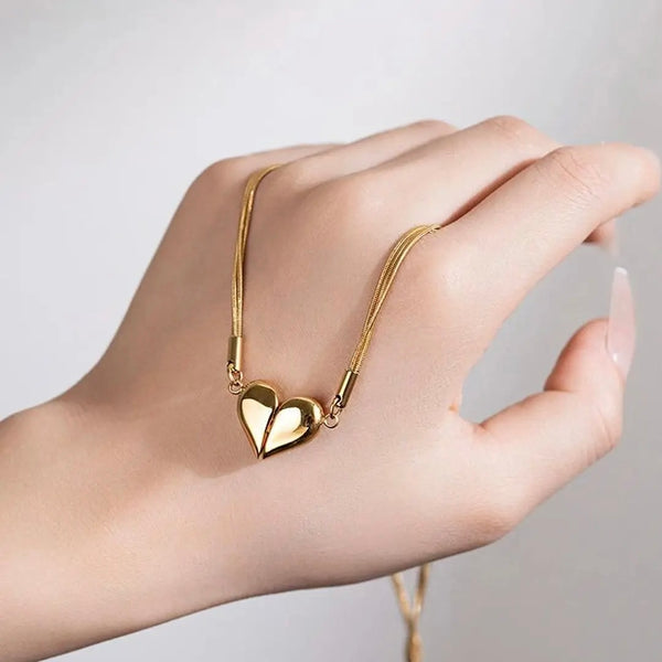 Heart Megnat pendant Necklace