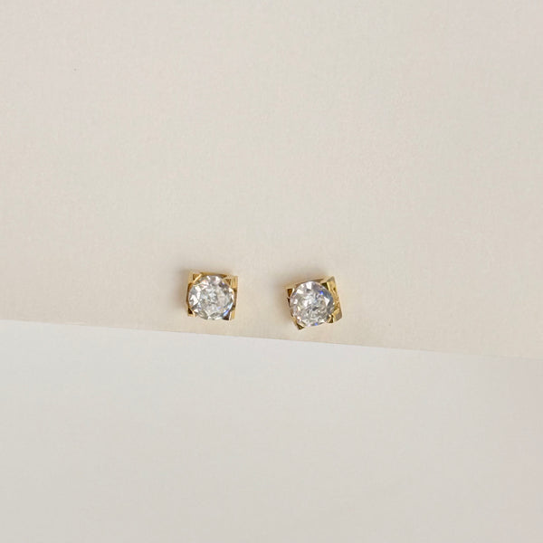 Diamond aura earrings
