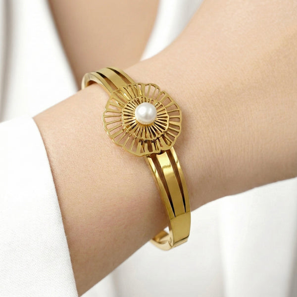 Pearl Bloom Kada