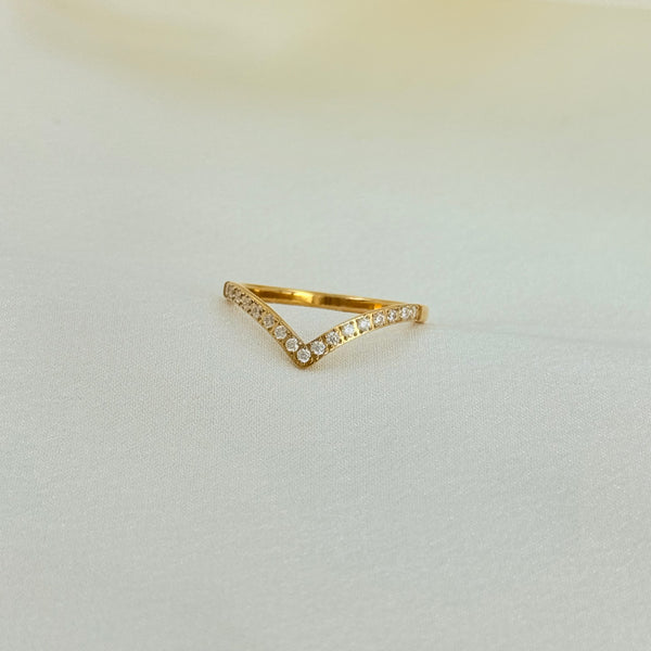 Infinity shine ring