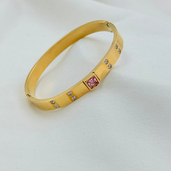 Glam Stone Kada