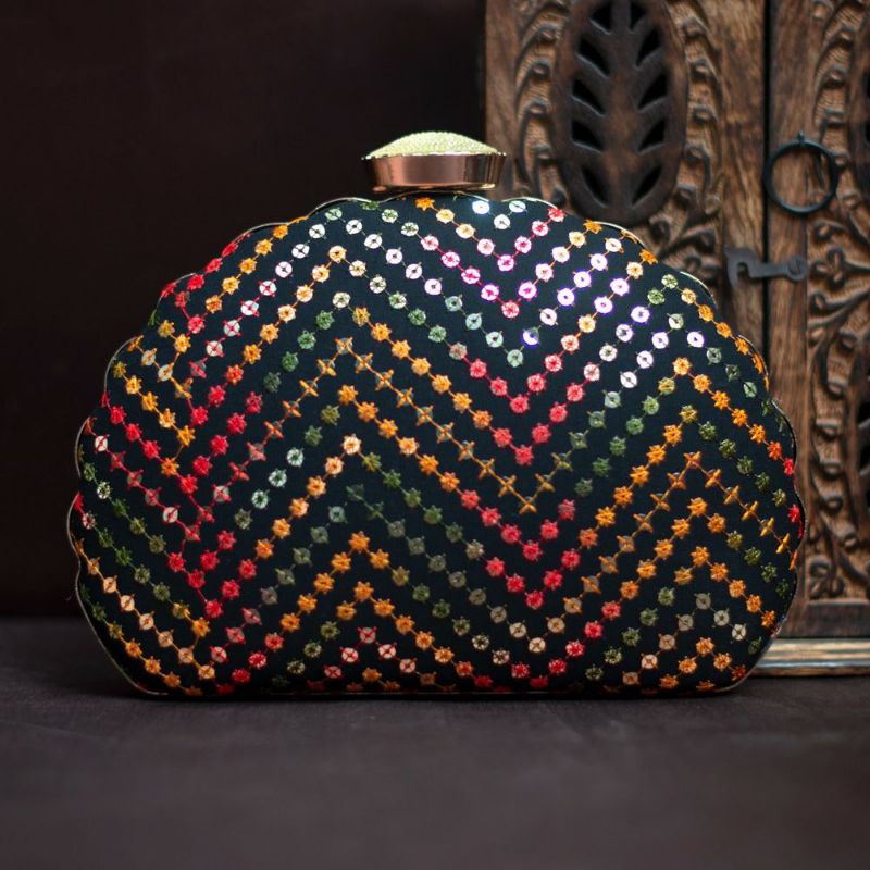 D Shape Sequins Clutch