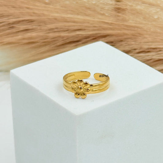 Daisy Coin Ring