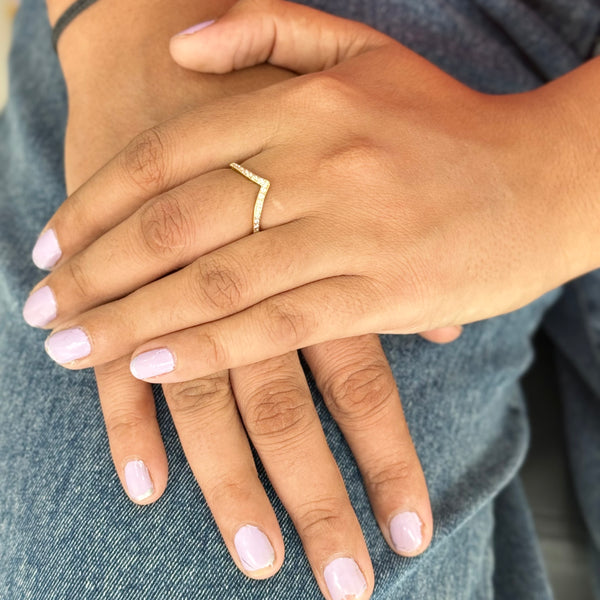 Infinity shine ring