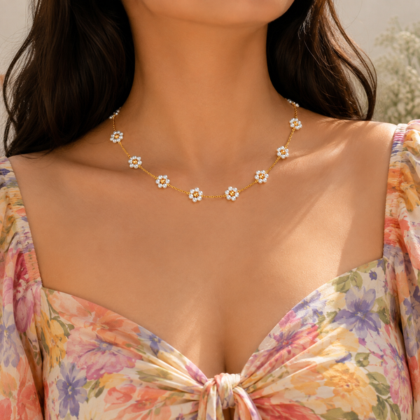 Daisy Pearl Necklace