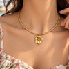 Flower Pendant Choker