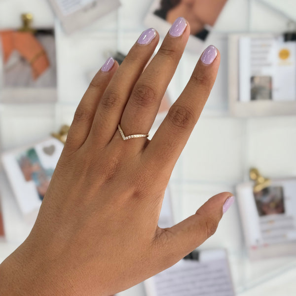 Infinity shine ring