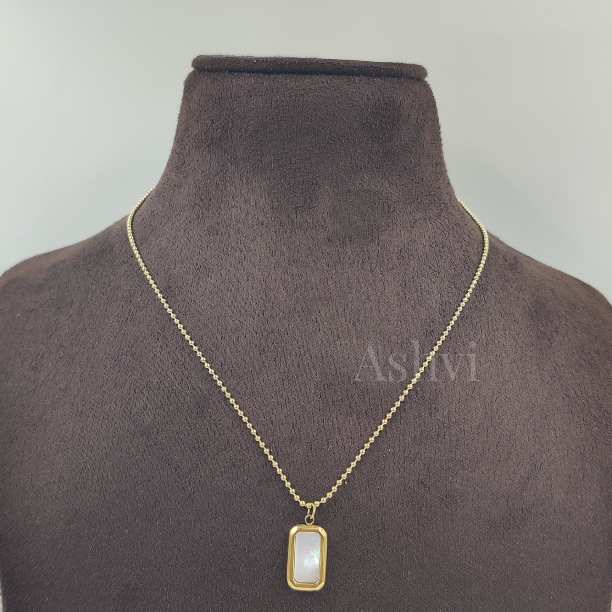 Classic Rectangle Necklace