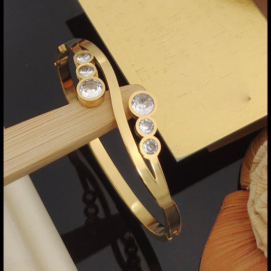  Diamond Kada