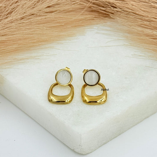 Pearlo Drop Earrings