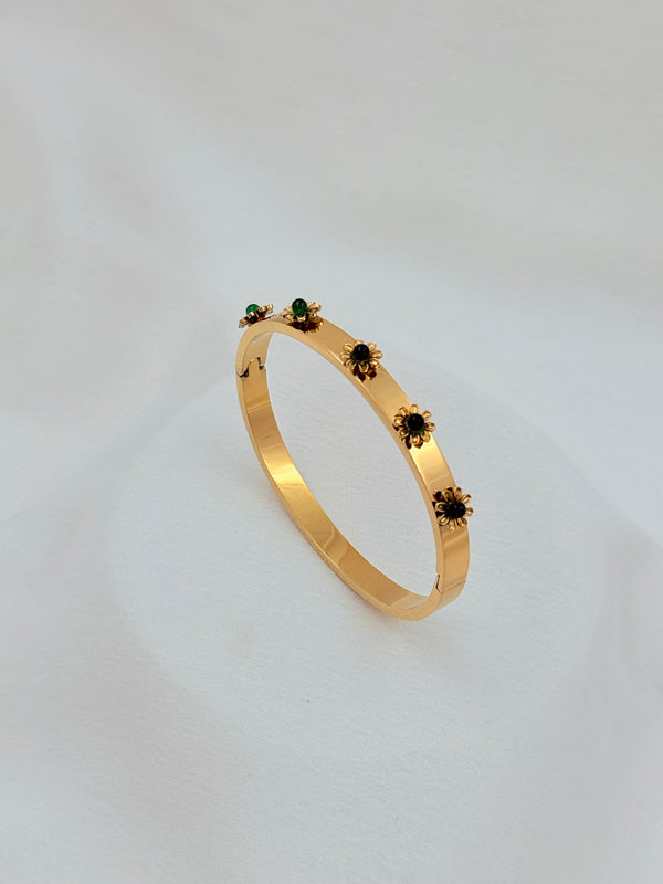 Colorful Flower kada