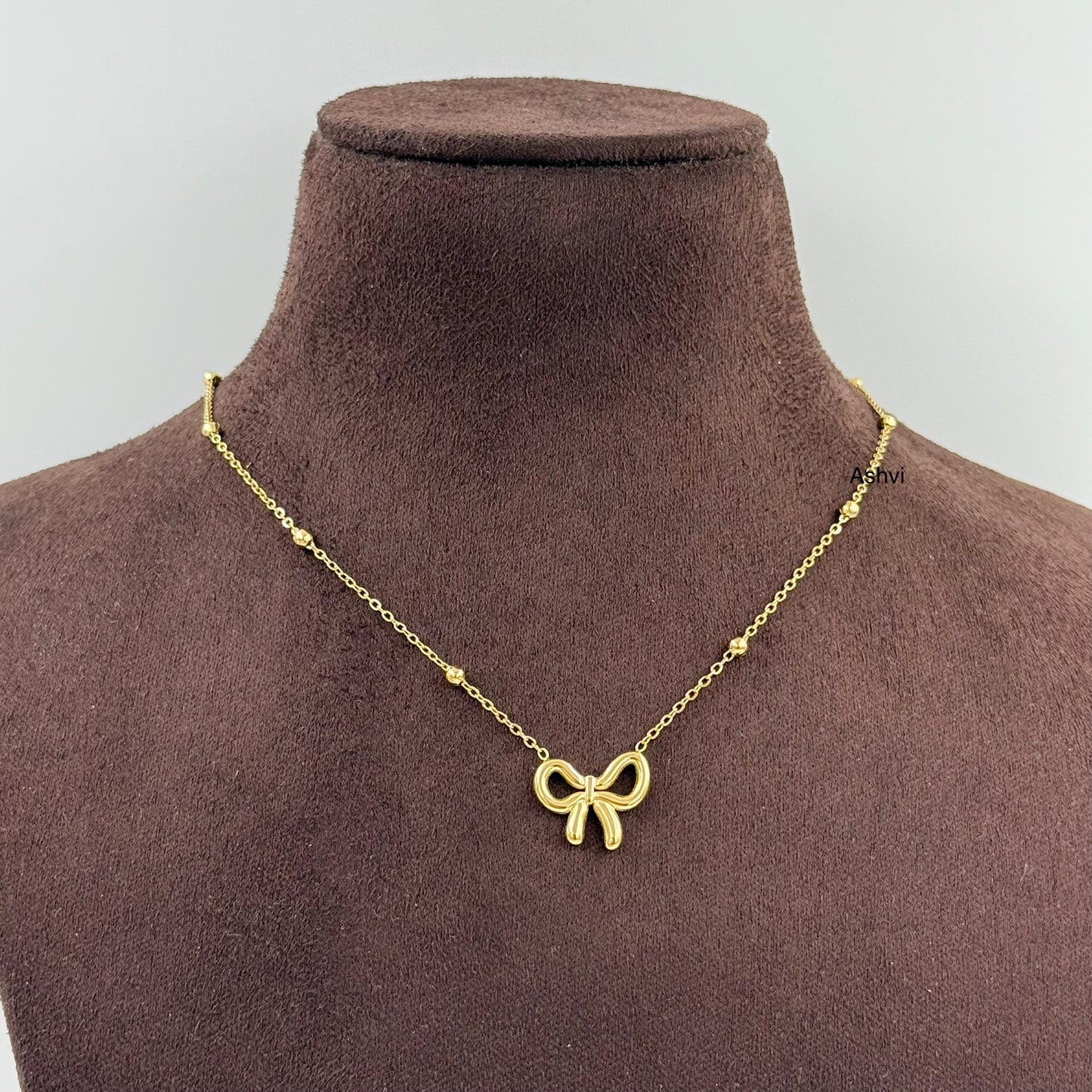 Bow Pendant Necklace